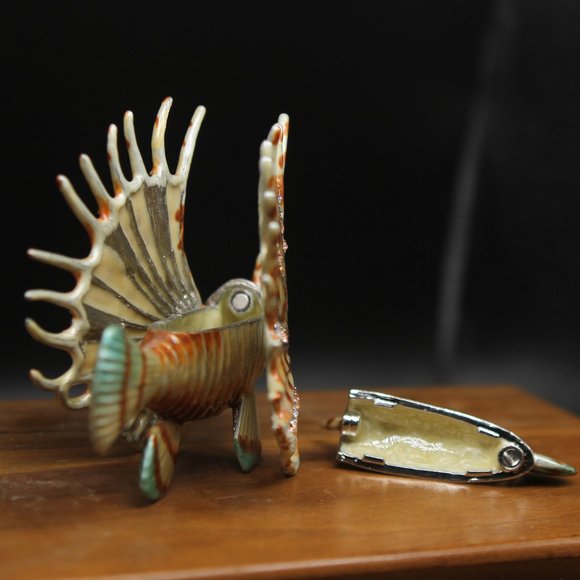 Lionfish Trinket Box (Vintage) - Picture 6 of 13